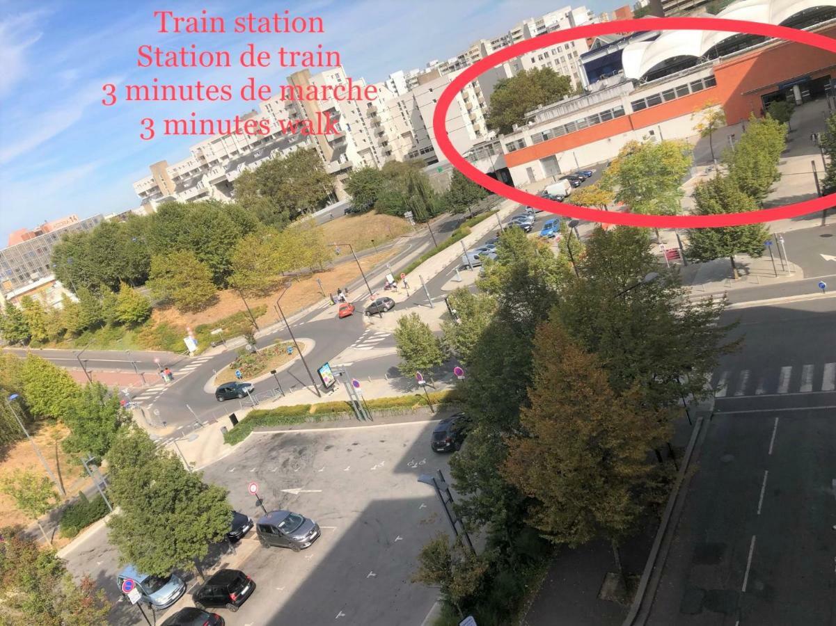 Bel Appartement De 2 Chambres A 40 Min De Paris Courcouronnes Zewnętrze zdjęcie